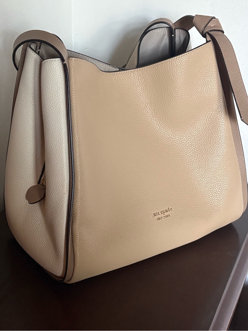 Kate Spade Two-Tone Beige & Cream Pebbled Leather Shoulder Bag
